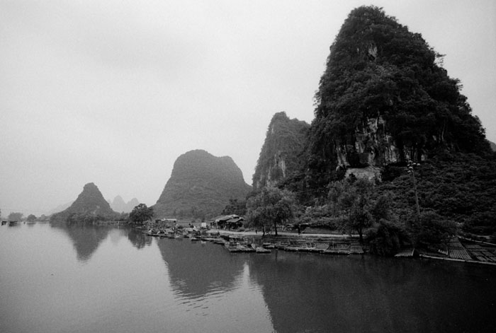 20100603_yangshuo_karstwaterstill_pxR09.jpg