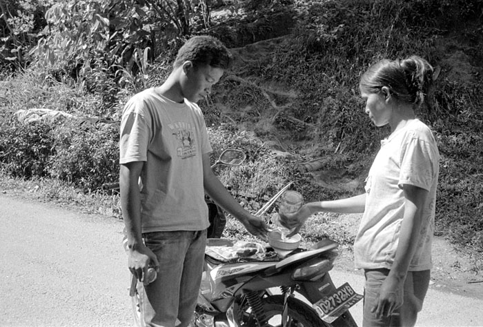 20100704_trip_toraja_motogas_txD76.jpg