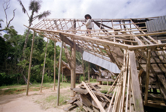 20100709_lemsa_buildinghouses_reala.jpg