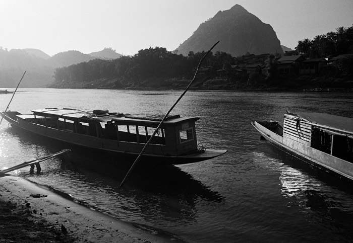 20111222_nongkhiaw_riverboats_pxD76.jpg