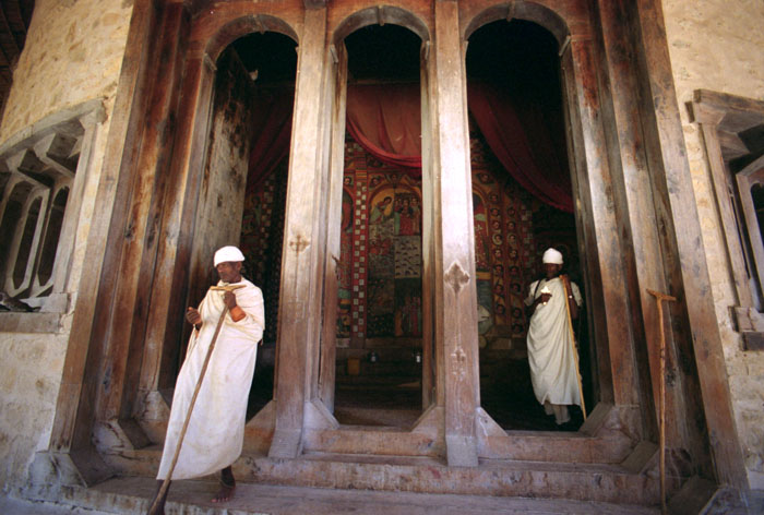 bahir-narga-priests2.jpg