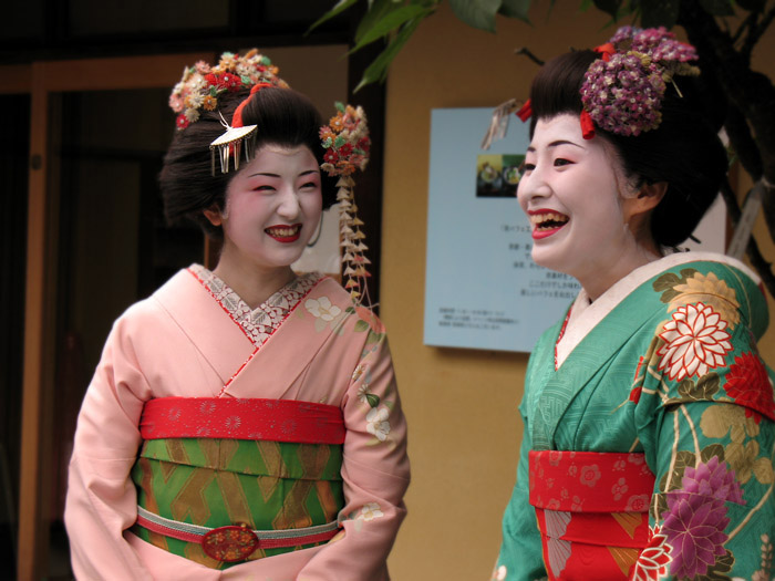 fakegeishas-color.jpg