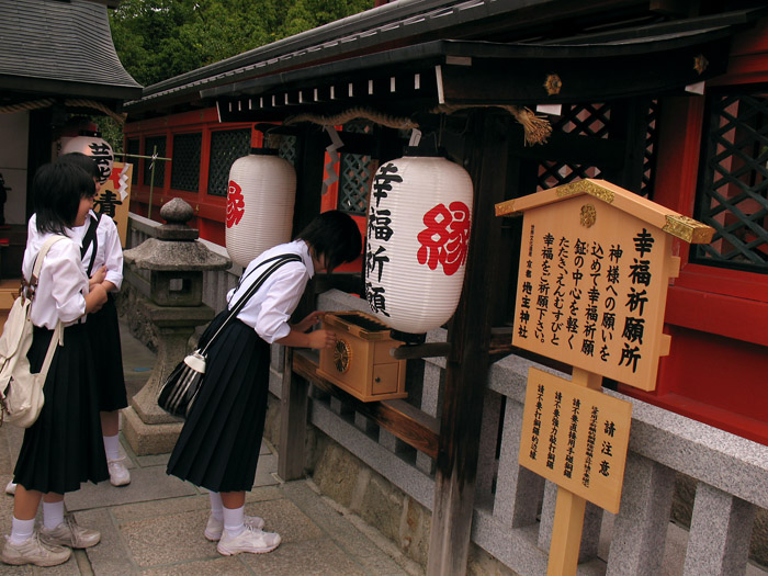 kiyomizu-girls.jpg