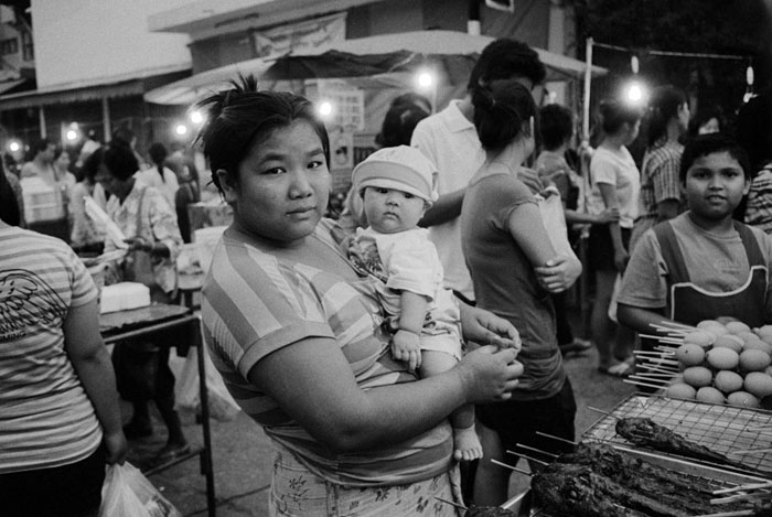 20110326_walkingstreet_fatbaby_np3200XTOL.jpg