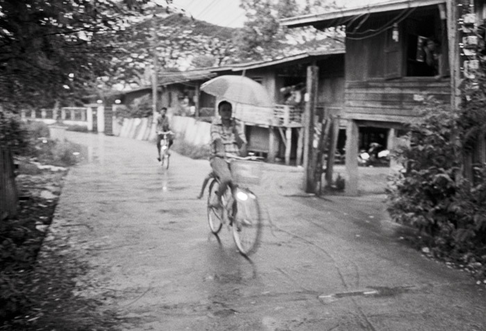 20110725_rainday_bikeumbrellas_np800XTOL.jpg