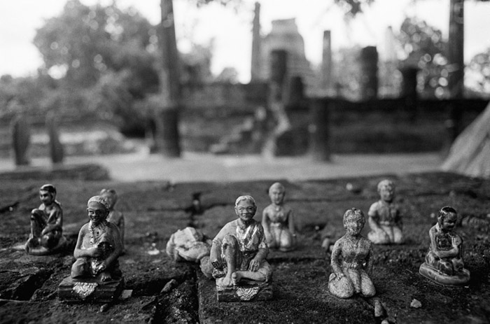 20120813_sukhothai_ministatueswatmangkorn3_txD76.jpg