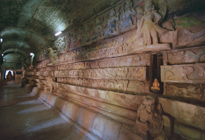 mrauk-shittaung-inside.jpg