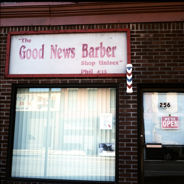 020710_ikonta_gowanusgoodnewsbarber_e100gxpro.jpg