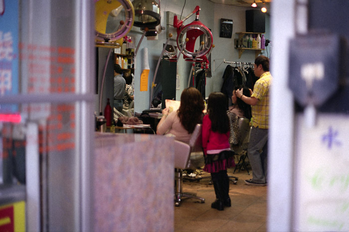 040509-chinatown-salon.jpg