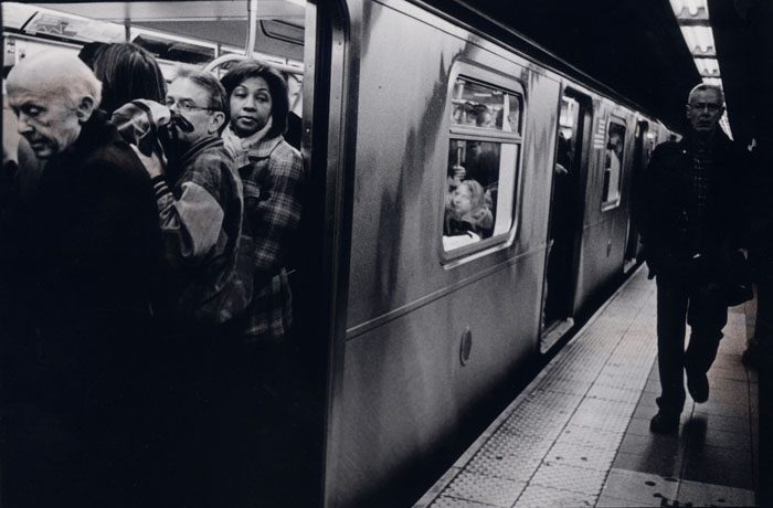 111609_trip_6traincrowd_tx3200xtol_k8883selectse110.jpg