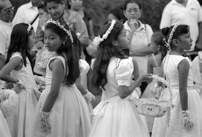 parade-flowergirls2.jpg